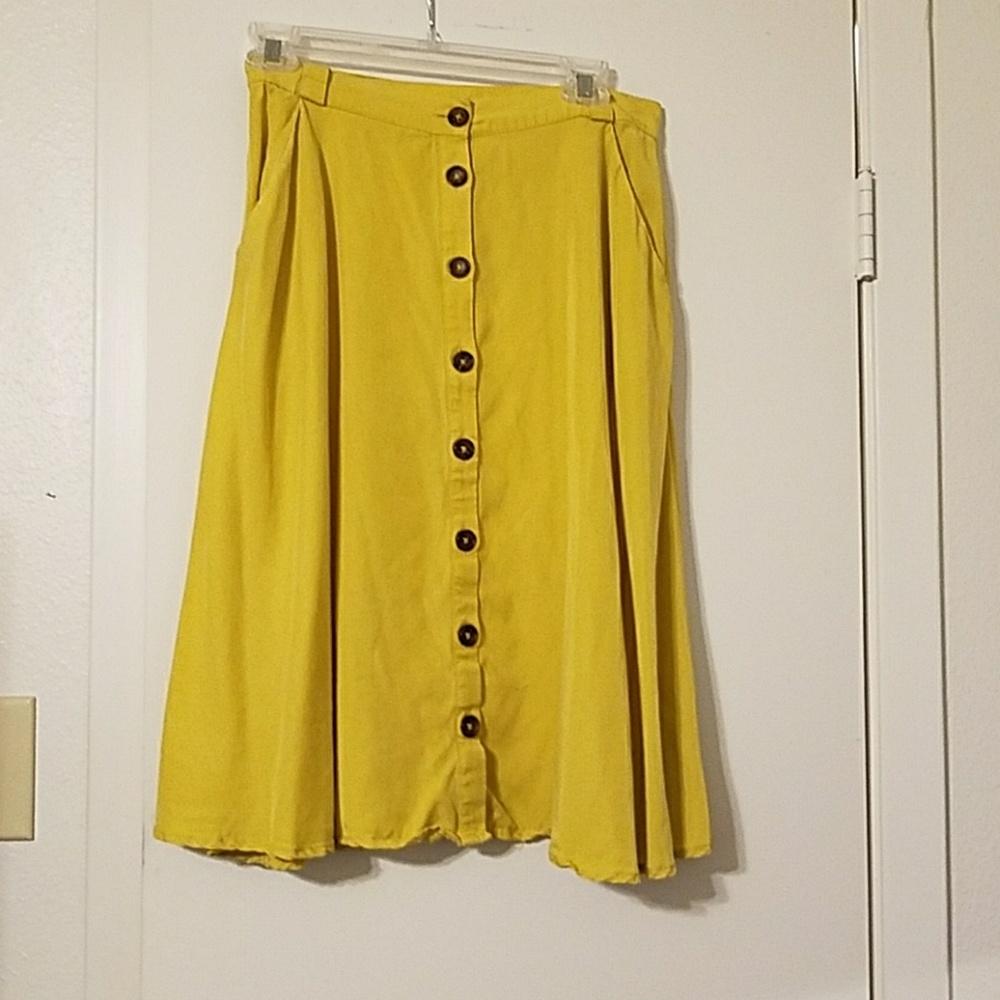 Forever21 yellow skirt